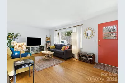 203 Moody Street, Hendersonville, NC 28739 - Photo 2