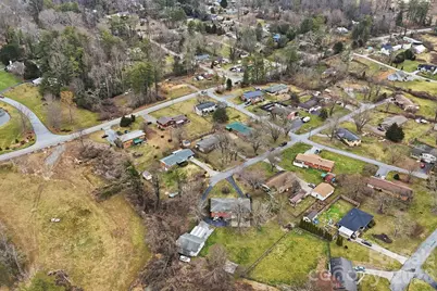 203 Moody Street, Hendersonville, NC 28739 - Photo 34