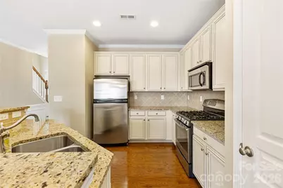 3204 Kemptown Square, Waxhaw, NC 28173 - Photo 2