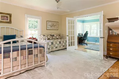 15 Wolfe Cove Road, Asheville, NC 28804 - Photo 20