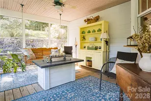 15 Wolfe Cove Rd, Asheville, NC 28804 - Photo 8