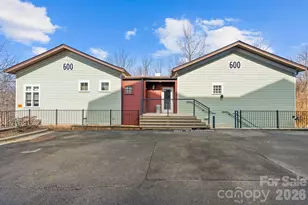 600 N Skyloft Dr, Asheville, NC 28801 - Photo 1