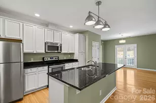 600 N Skyloft Dr, Asheville, NC 28801 - Photo 6