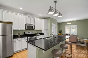 600 N Skyloft Dr, Asheville, NC 28801 - Photo 2