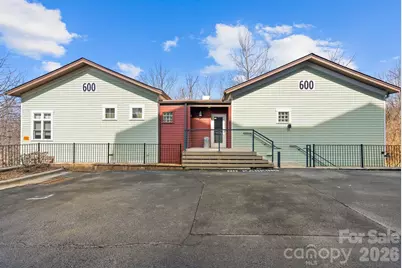 600 N Skyloft Drive #202, Asheville, NC 28801 - Photo 2
