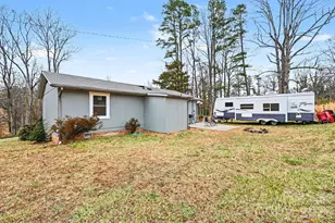 300 Lakewood Dr, Gastonia, NC 28056 - Photo 34