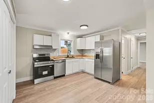 300 Lakewood Dr, Gastonia, NC 28056 - Photo 12