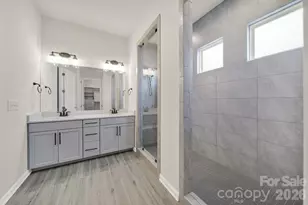 18033 Grey Mossrun Dr, Charlotte, NC 28278 - Photo 4