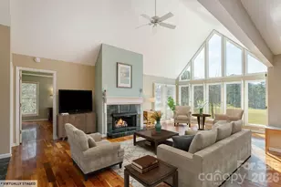 132 Broadmoor Dr, Flat Rock, NC 28731 - Photo 10