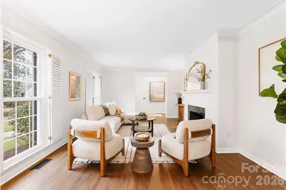 4901 Charmapeg Avenue, Charlotte, NC 28211 - Photo 8