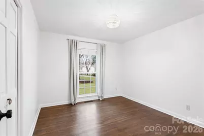 4901 Charmapeg Avenue, Charlotte, NC 28211 - Photo 32