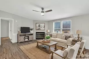 5944 Lewis Rd, Gastonia, NC 28052 - Photo 4