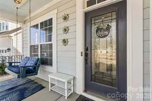 18808 Avery Park Dr, Cornelius, NC 28031 - Photo 4