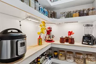 18808 Avery Park Dr, Cornelius, NC 28031 - Photo 16