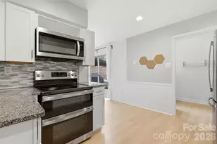 6825 Constitution Ln, Charlotte, NC 28210 - Photo 8