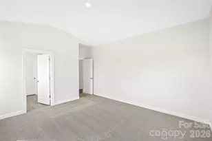 6740 Fairford Dr, Charlotte, NC 28215 - Photo 12