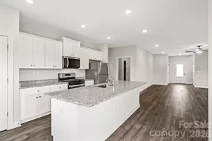 6740 Fairford Dr, Charlotte, NC 28215 - Photo 8