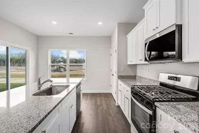 6740 Fairford Drive, Charlotte, NC 28215 - Photo 10