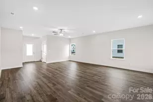 6740 Fairford Dr, Charlotte, NC 28215 - Photo 6