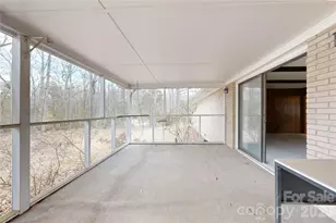 8122 Knollwood Cir, Charlotte, NC 28213 - Photo 30