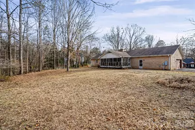 8122 Knollwood Circle, Charlotte, NC 28213 - Photo 38