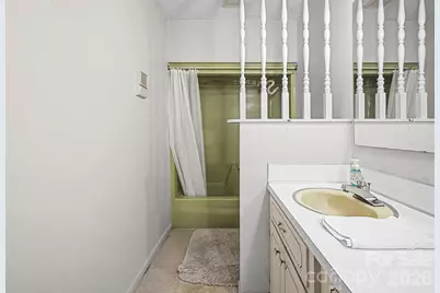 8122 Knollwood Circle, Charlotte, NC 28213 - Photo 22