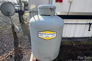 125 Cardinal Ave, New London, NC 28127 - Photo 30