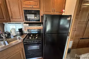 125 Cardinal Ave, New London, NC 28127 - Photo 10