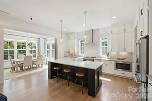 1414 Briar Creek Rd, Charlotte, NC 28205 - Photo 18