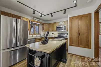 25 Poke Road, Newland, NC 28657 - Photo 4