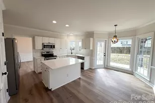 8141 Long Nook Ln, Charlotte, NC 28277 - Photo 6