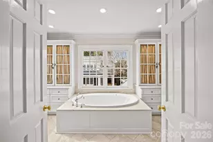 640 Colville Rd, Charlotte, NC 28207 - Photo 36