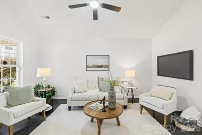 913 Tennyson Drive, Charlotte, NC 28208 - Photo 2