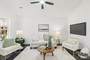 913 Tennyson Dr, Charlotte, NC 28208 - Photo 2