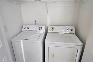 2016 Cindy Creek Ln, Charlotte, NC 28216 - Photo 6