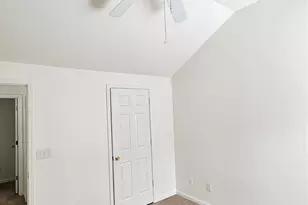 2016 Cindy Creek Ln, Charlotte, NC 28216 - Photo 12