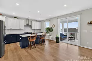 118 Winterberry St, Mooresville, NC 28117 - Photo 6