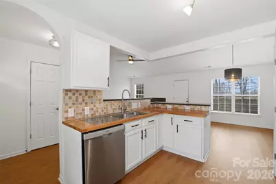 4109 Parkdale Drive, Charlotte, NC 28208 - Photo 4