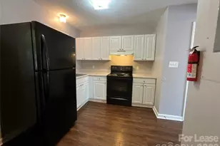 206 W 15th St, Newton, NC 28658 - Photo 6