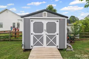 2017 Longhorn Dr, Dallas, NC 28034 - Photo 30