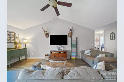 2017 Longhorn Drive, Dallas, NC 28034 - Photo 4