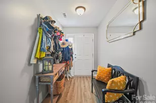 2017 Longhorn Dr, Dallas, NC 28034 - Photo 2