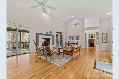 203 Heathcote Road, Hendersonville, NC 28791 - Photo 6