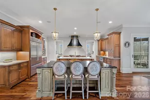 5727 Challisford Ln, Charlotte, NC 28226 - Photo 6