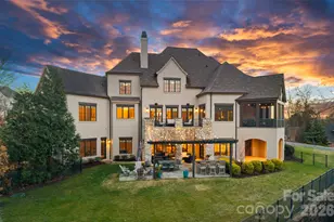 5727 Challisford Ln, Charlotte, NC 28226 - Photo 2