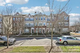 19010 Lake Breeze Dr, Cornelius, NC 28031 - Photo 4