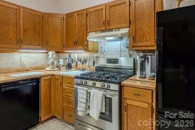 200 Mica Circle, Franklin, NC 28734 - Photo 6