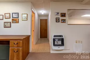 200 Mica Cir, Franklin, NC 28734 - Photo 18