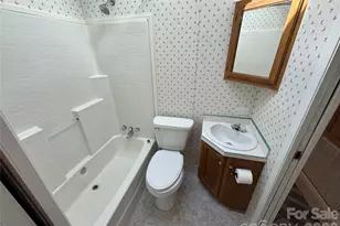 129 Clubhouse Dr, New London, NC 28127 - Photo 18