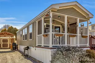 225 Pike Point, Waynesville, NC 28785 - Photo 6